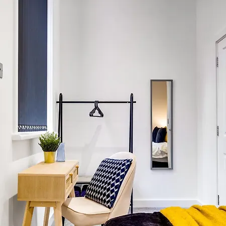 Sloane House Apartman *